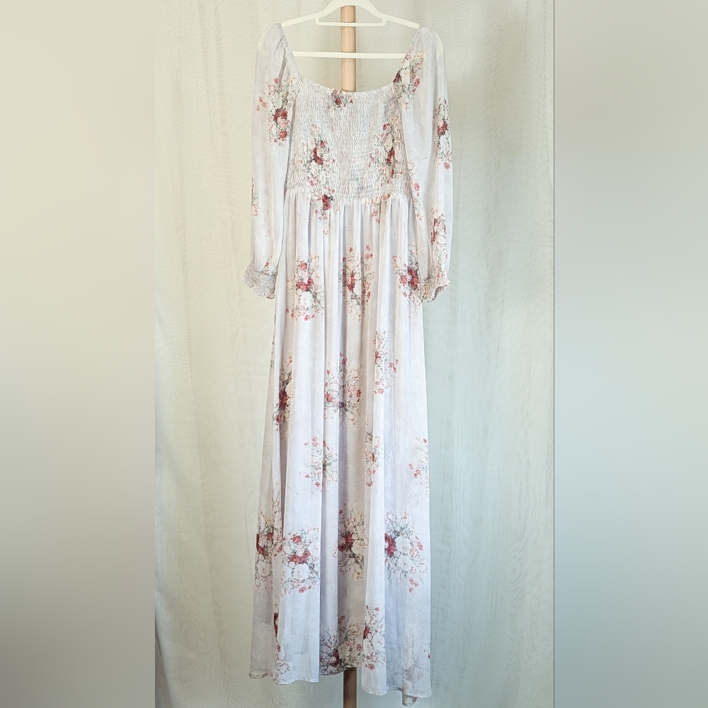 Baltic Born "Giselle" Light Grey Floral Long Sleeve Chiffon Dress With Slit - Picture 3 of 10